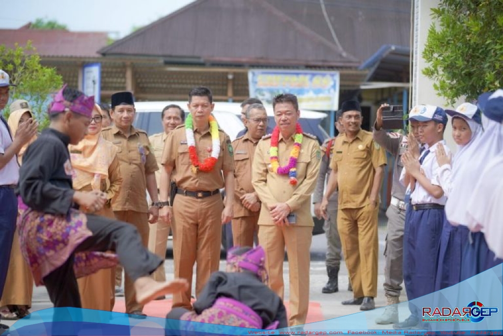 Bupati Rohil Berikan Motivasi Kepada Siswa